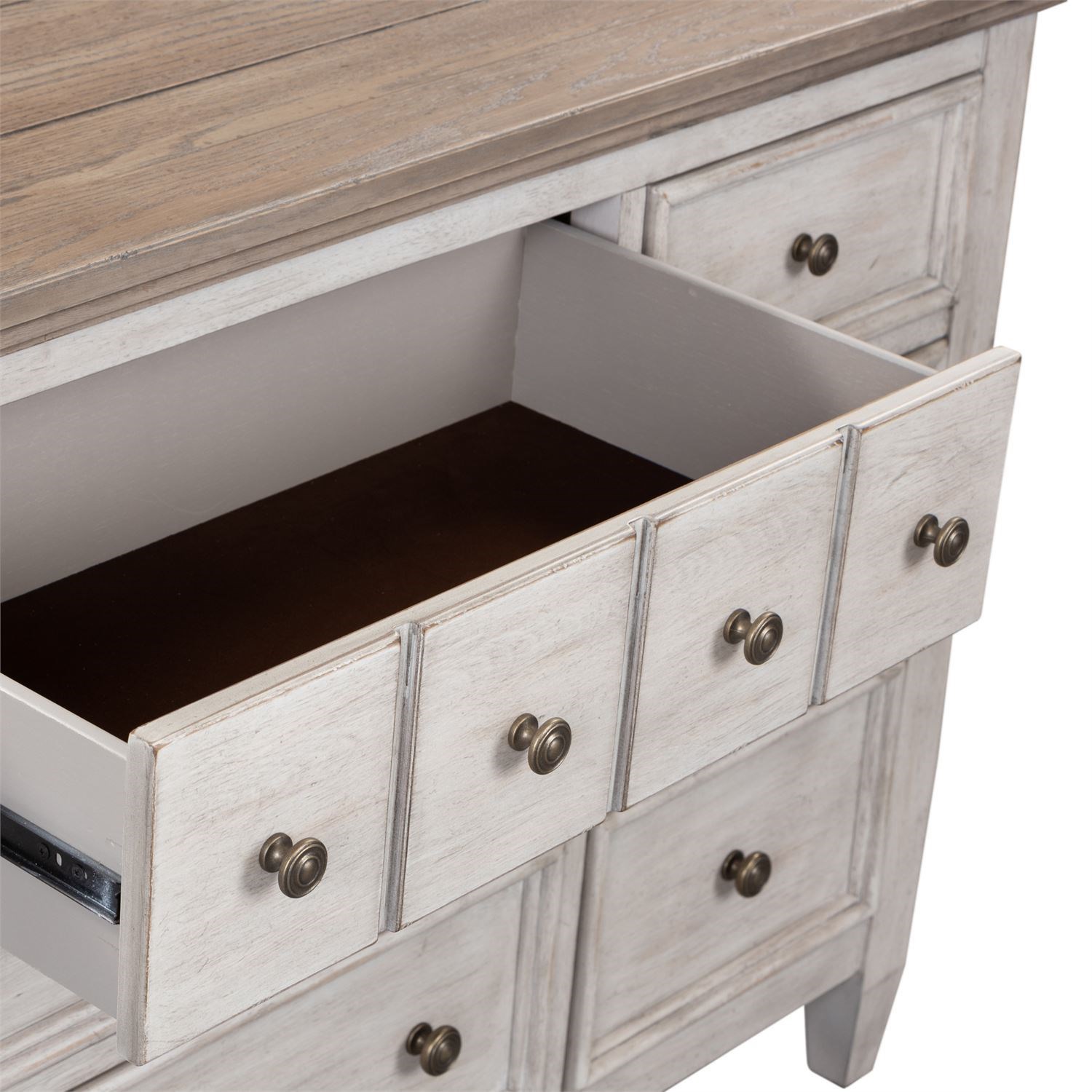 Liberty Furniture Heartland Transitional TwoToned 9 Drawer Dresser
